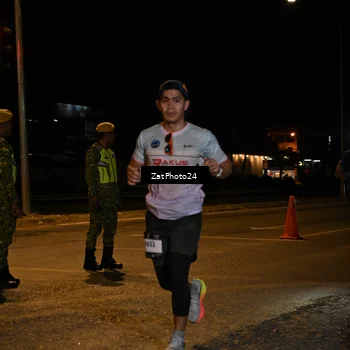 Runner Photo 7672850