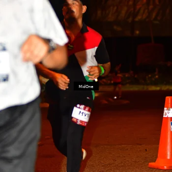 Runner Photo 7672859
