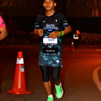 Runner Photo 7672863