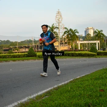 Runner Photo 7672867