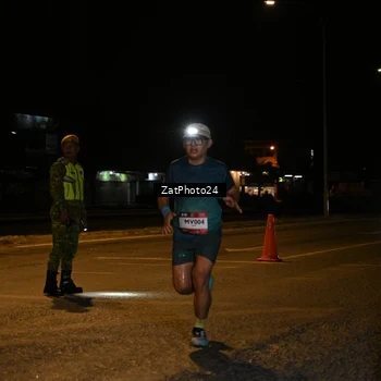 Runner Photo 7672868