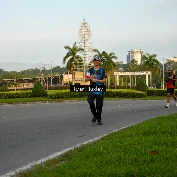 Runner Photo 7672870