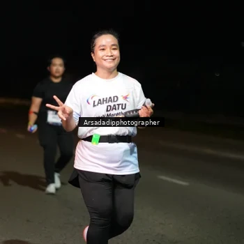 Runner Photo 7672875