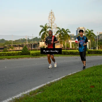 Runner Photo 7672882
