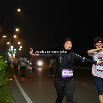 Runner Photo 7672890