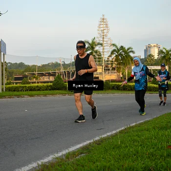 Runner Photo 7672895