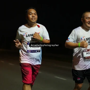 Runner Photo 7672931