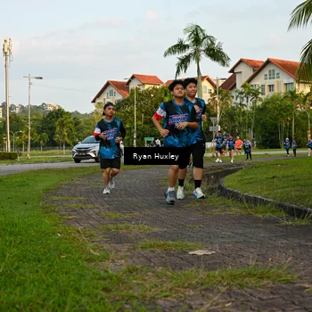 Runner Photo 7672940