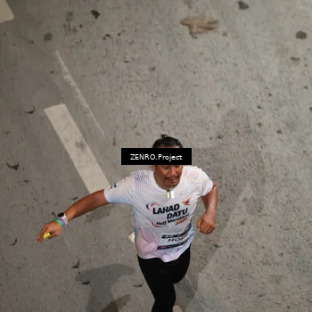Runner Photo 7672946