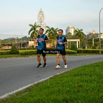 Runner Photo 7672959
