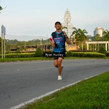 Runner Photo 7672960