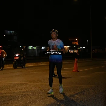 Runner Photo 7672964