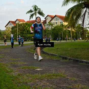 Runner Photo 7672992