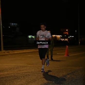 Runner Photo 7673013