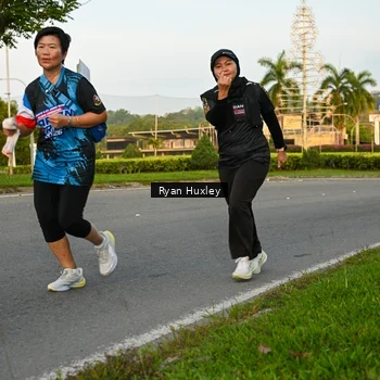 Runner Photo 7673032