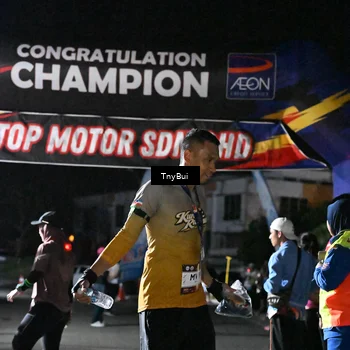 Runner Photo 7673033