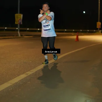 Runner Photo 7673038