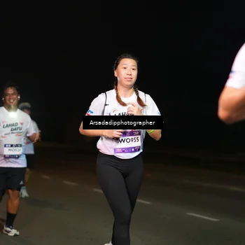 Runner Photo 7673050