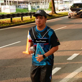 Runner Photo 7673056