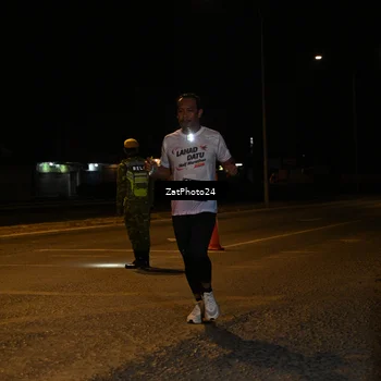 Runner Photo 7673057