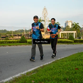 Runner Photo 7673064