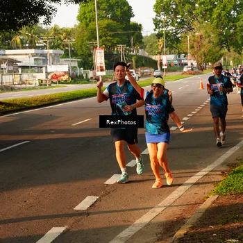 Runner Photo 7673066