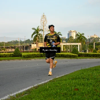 Runner Photo 7673073
