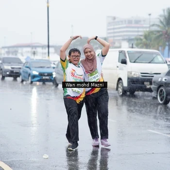 Runner Photo 7673074