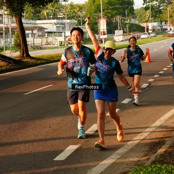 Runner Photo 7673087