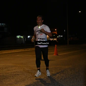 Runner Photo 7673089