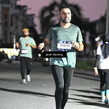 Runner Photo 7673091