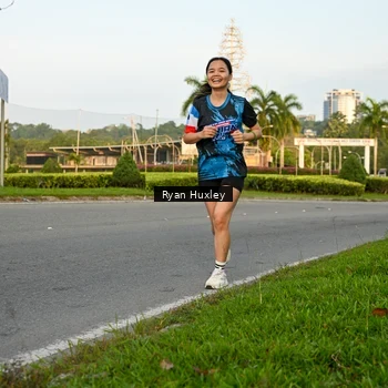 Runner Photo 7673095