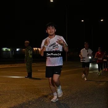 Runner Photo 7673111