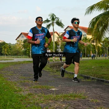 Runner Photo 7673117