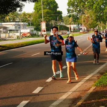 Runner Photo 7673126