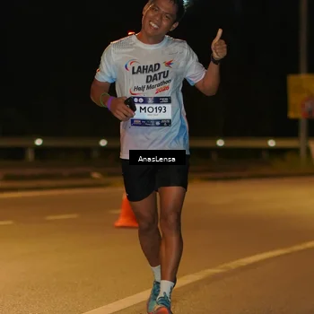 Runner Photo 7673132