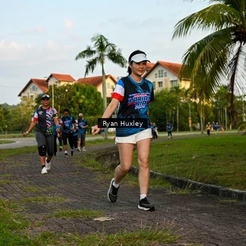 Runner Photo 7673135