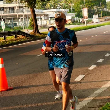 Runner Photo 7673139