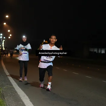 Runner Photo 7673153