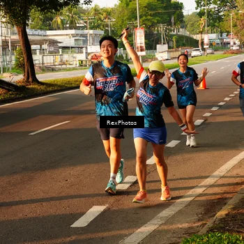 Runner Photo 7673160