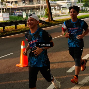 Runner Photo 7673175