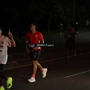 Runner Photo 7673181