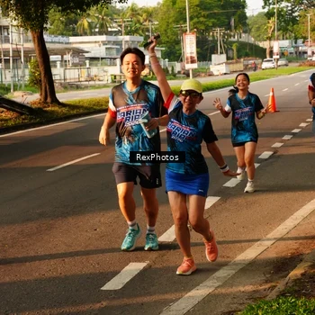 Runner Photo 7673189