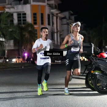 Runner Photo 7673214