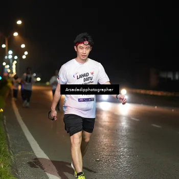 Runner Photo 7673215