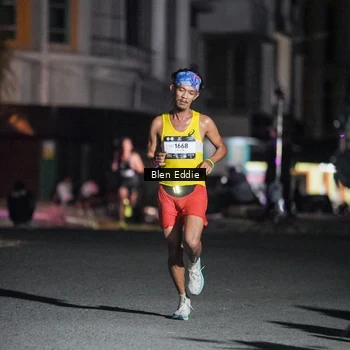 Runner Photo 7673243