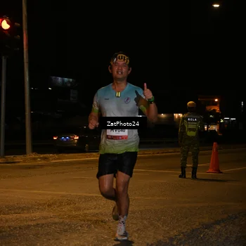Runner Photo 7673244