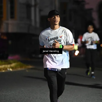 Runner Photo 7673260