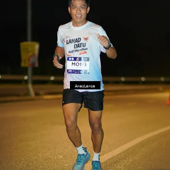 Runner Photo 7673263