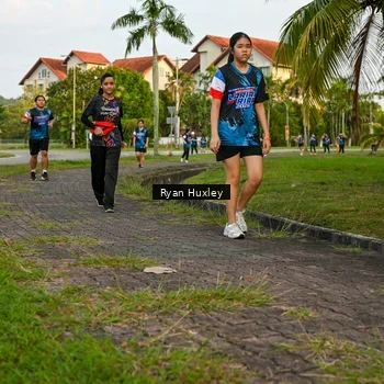 Runner Photo 7673272